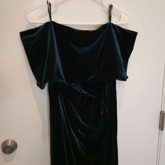 Vince Camuto Off-The-Shoulder Green Velvet Cocktail Holiday Party Dress Size 14 - Picture 13 of 16